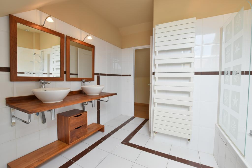 Bed and Breakfast Domaine Uraveni Theix Esterno foto