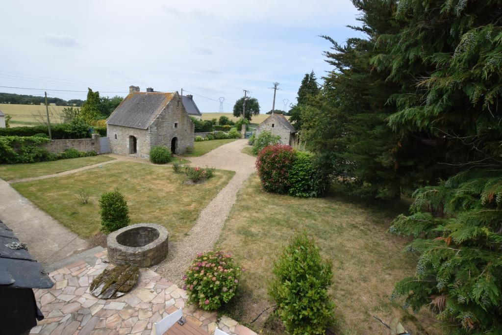 Bed and Breakfast Domaine Uraveni Theix Esterno foto